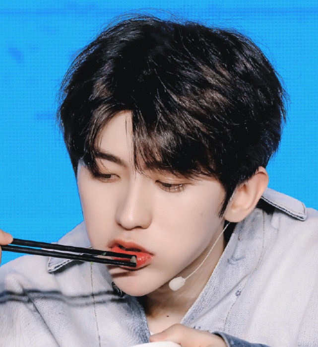 蔡徐坤头像来啦