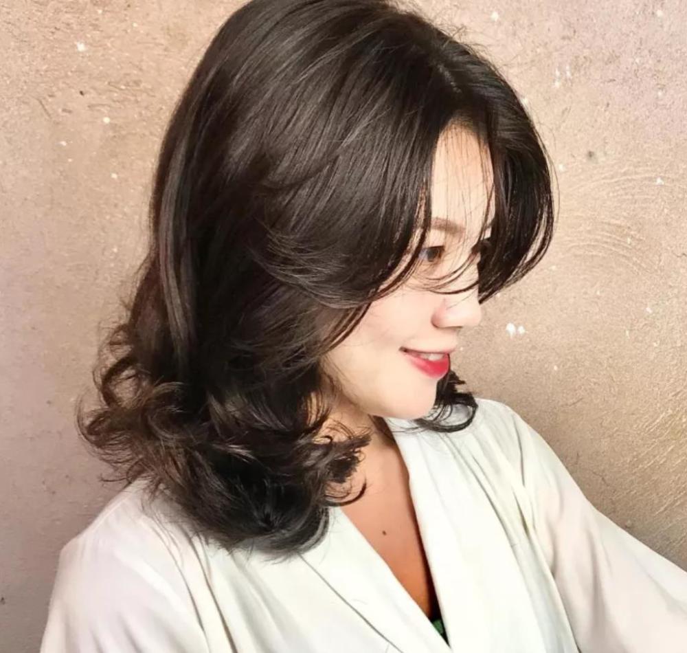 锁骨发发型19款一看就很喜欢瘦脸时尚不夸张