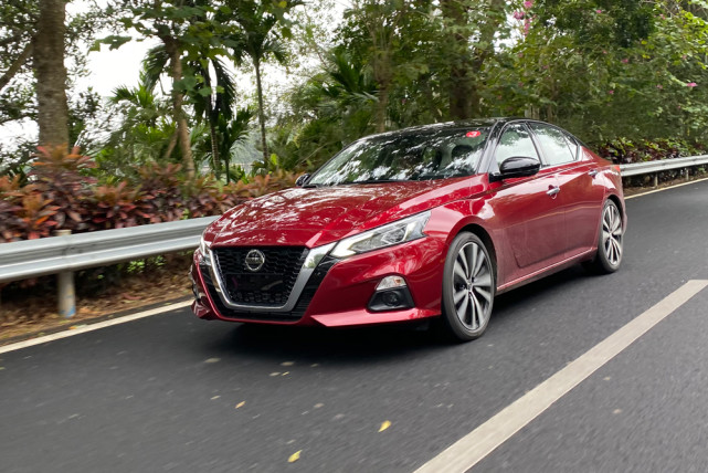 2021款东风日产天籁上市新增双色车身车联网系统全面升级