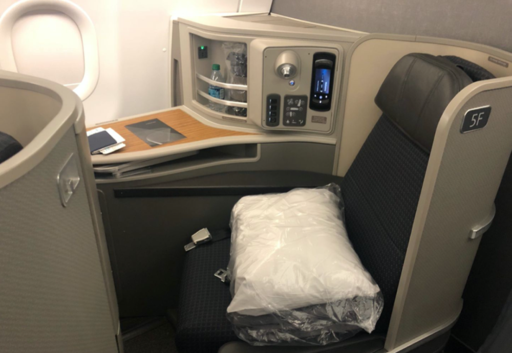 坐飞机头等舱是什么体验?