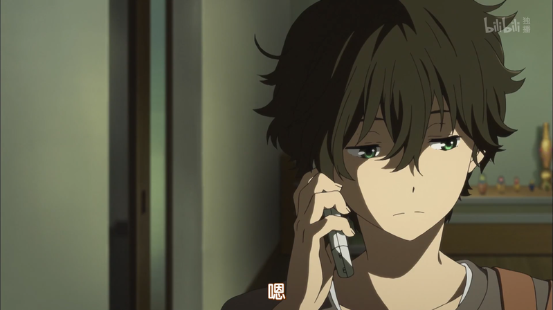 在折木答应姐姐去打工后,福部里志打来电话:而强大则主要体现在对剧情