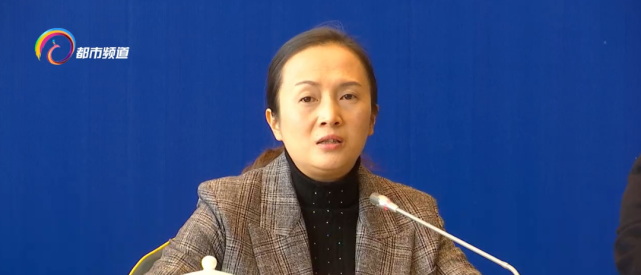 昆明市文化和旅游局副局长 李燕:"共有230家当月接待量排名前十,无