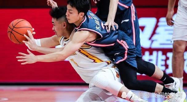 正负值38 助攻赛季新高!广东后场徐杰扛旗,惠州小子站稳cba