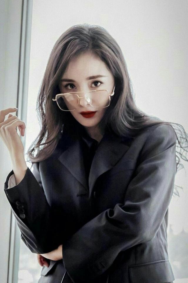 女明星戴眼镜究竟有多美知恩甜美亦菲仙气看到杨幂却沦陷了