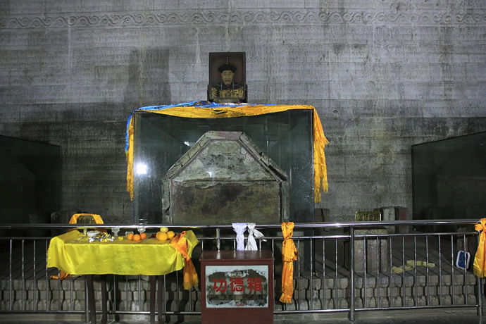大清的纯贵妃墓被掘却发现有两具棺椁专家乾隆皇帝心真狠