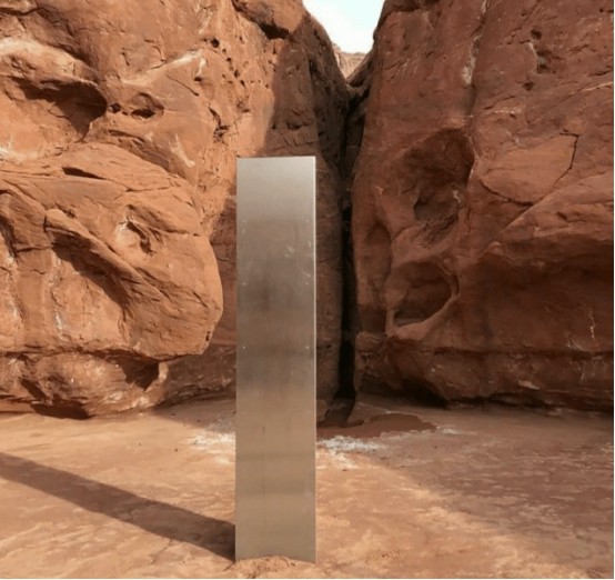 美国天眼坍塌,地面出现未知铁柱,美国网友:或将迎接地外文明