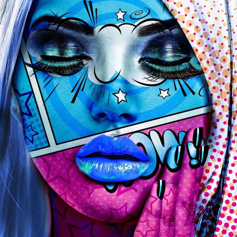 她用母亲做"实验" ,在脸上画画一炮而红!现年入百万豪车,豪宅全都有