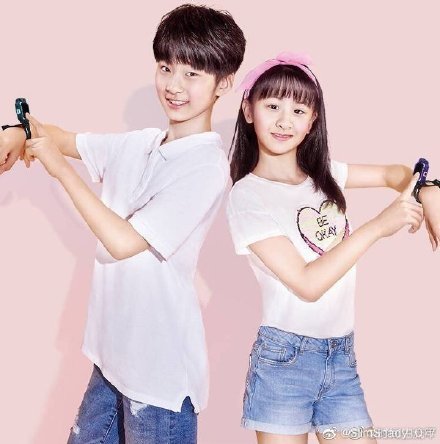 张亮的儿子天天大名叫做张悦轩,跟着爸爸去参加第一季《爸爸去哪儿》