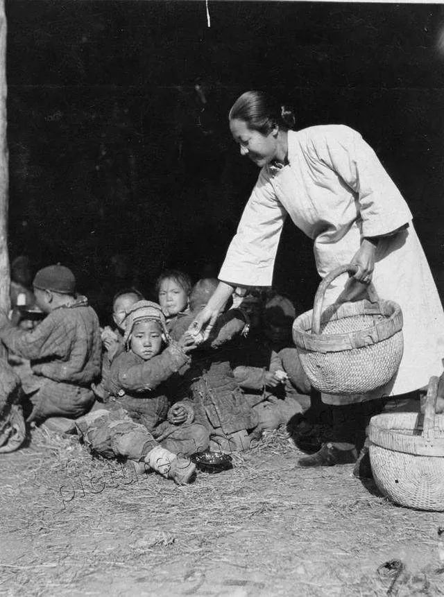 老照片:旧中国底层的难民群像_腾讯新闻