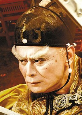 例如《新龙门客栈》中的曹少钦;还有《天下第一》中的曹正淳;《侠女闯