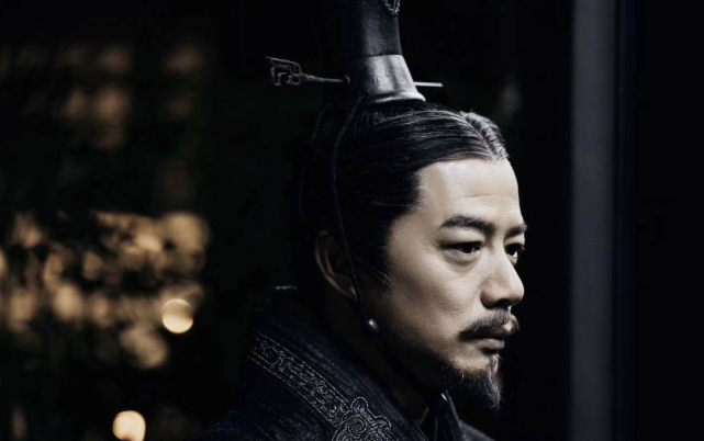 中,有个角色和《琅琊榜》中的梅长苏非常相似,这个角色就是段奕宏饰演