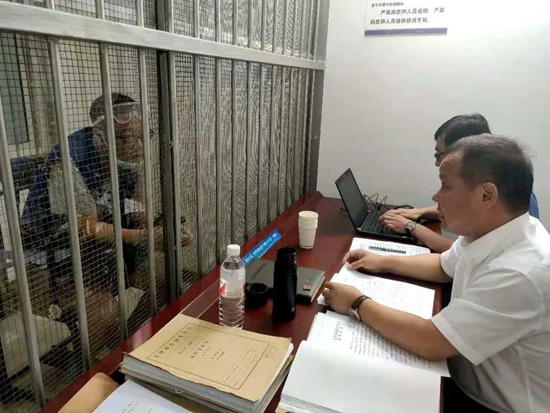 办案经过2010年至2019年,被告人陆峰利用担任原金华市规划局副局长