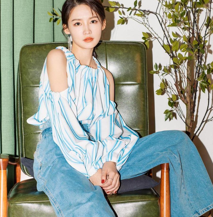 娱乐合集!沈腾晒的健身照是2018年拍的 工作室回应李沁裤子争议