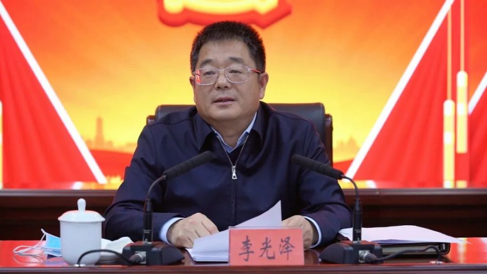 伊吾县委书记李光泽宣讲第三次中央新疆工作座谈会精神