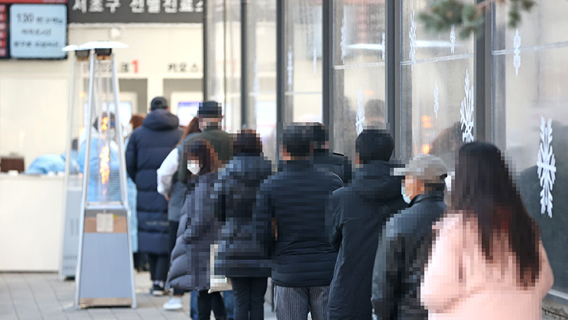 首尔陷入新冠危机，单日确诊暴涨600人，市长宣布9点后城市停顿！