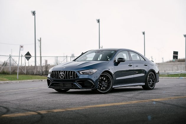 2021年奔驰amgcla45四门轿跑并非最硬核的玩具