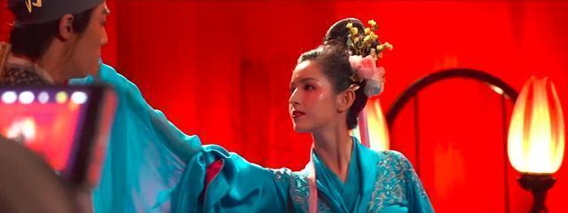 哈妮克孜妩媚莲花精上身赤狐书生中一眼入魂