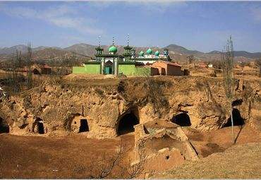 安西王府出土一块"谜"一样铁板,专家看罢,说:这是罕见的幻方