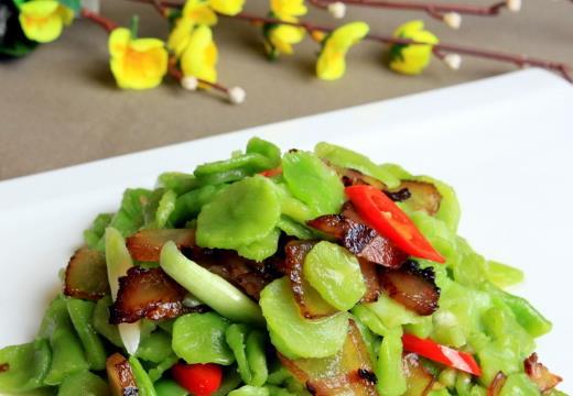 猪肉烩青笋好吃开胃的做法 猪肉 烩菜 山胡椒油 泡萝卜 大蒜 青笋