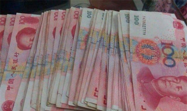 2020银行工资排名_2020银行转型:中收业务收入增速放缓股份行中收占比较