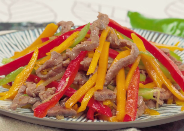 牛肉丝和南瓜这样搭配太好吃,鲜香软烂又营养,孩子爱吃的家常菜
