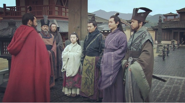 图片:曹操与儿子曹冲,曹丕,曹植,曹昂剧照历史上的王位之争是非常残酷