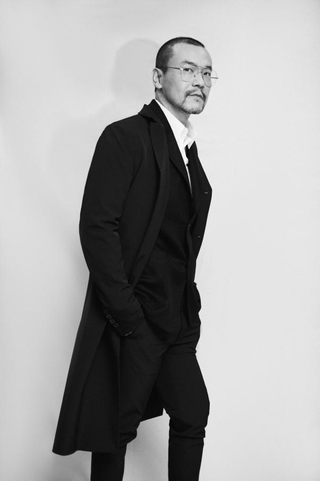 46岁廖凡寸头造型亮相,男人味十足,这气场"小鲜肉"真比不了_腾讯新闻