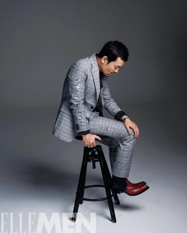 46岁廖凡寸头造型亮相,男人味十足,这气场"小鲜肉"真比不了_腾讯新闻