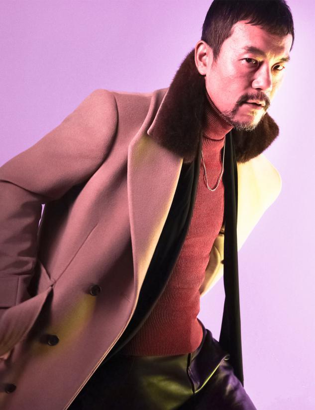 46岁廖凡寸头造型亮相,男人味十足,这气场"小鲜肉"真比不了_腾讯新闻