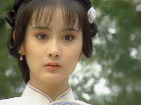 白吟霜(陈德容 饰):出自《梅花烙》