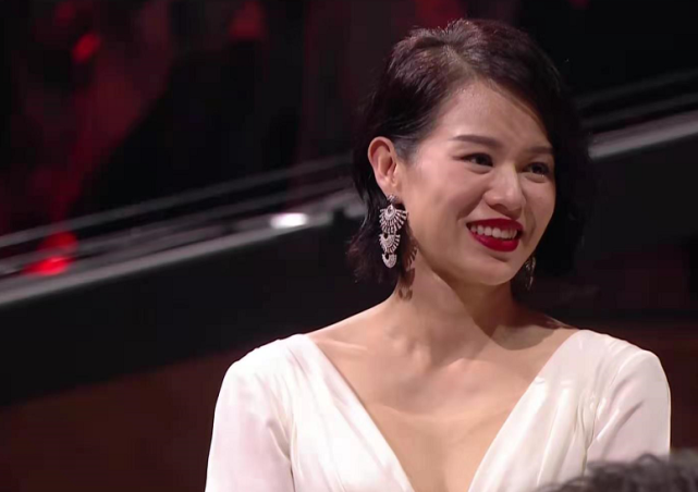 《演员2》总决赛,胡杏儿夺冠,曹骏成弹幕之王,肖战说话没声音