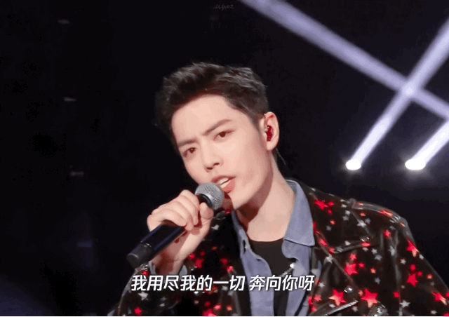 肖战为演员请就位2决赛登台献唱超千万人观看热度爆棚