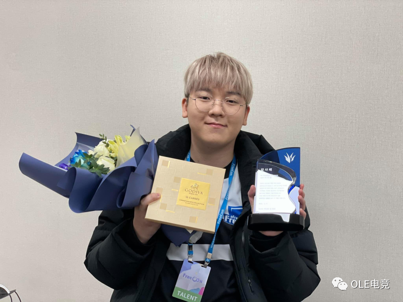 ole小报丨fpx官宣steak以主教练的身份正式加入