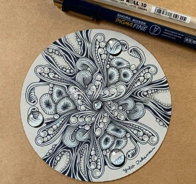 是一种全新的绘画方式并风靡欧美国家禅绕画被誉为来自美国的心灵艺术