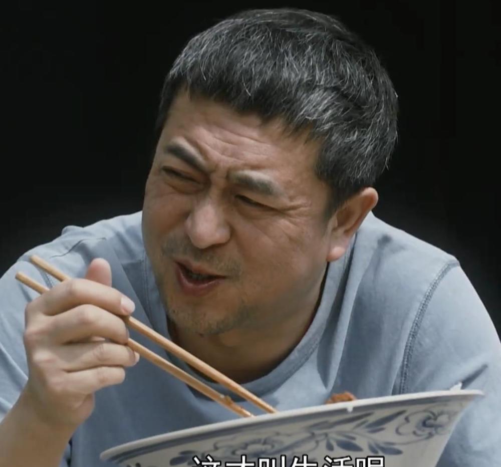 张嘉译闫妮三演夫妻不起眼的小故事最有滋味