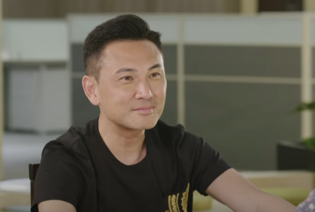 52岁林文龙上节目,首度公开当亚视副总裁原因,拍桌子情绪激动
