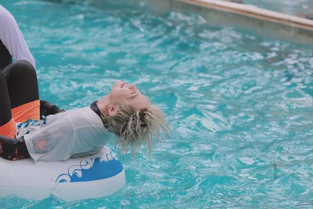 不过,就算是这么天时地利,天空少年依旧还是水花很小,此时的sky天空