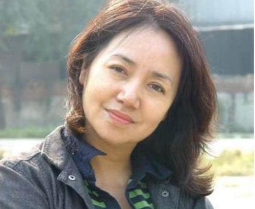 她是李幼斌的亲姐姐,国家一级演员,出道多年却拒绝