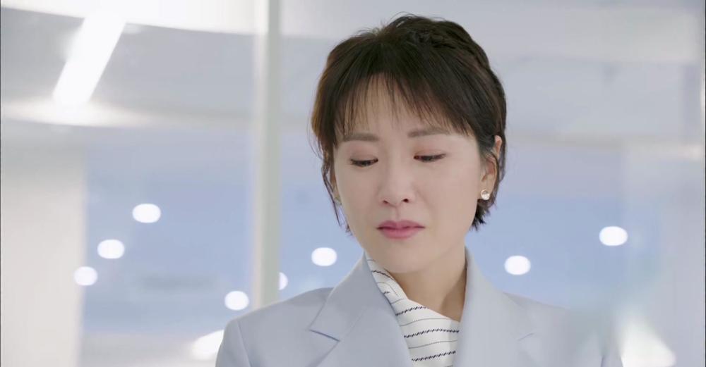 《爱的厘米》蓝俏俏结局凄惨,骗十五位男士五百万,徐妈暴打入狱_腾讯