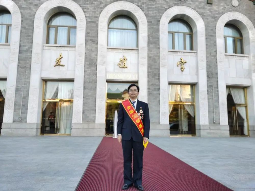 电信榜样在身边丨全国劳模刘通:打磨精品网络的有心人