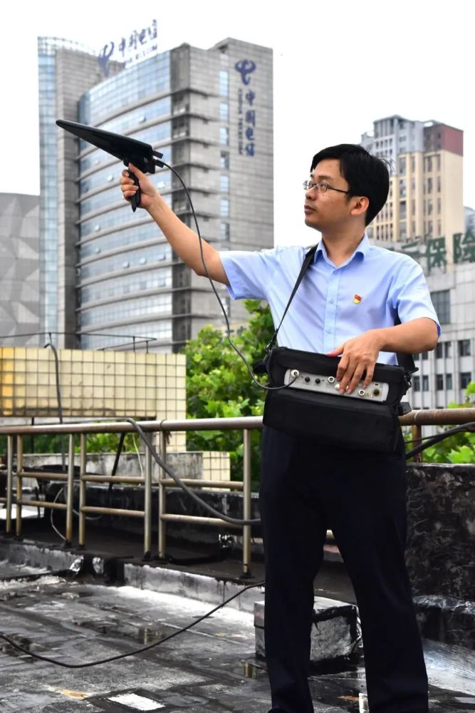 电信榜样在身边丨全国劳模刘通:打磨精品网络的有心人