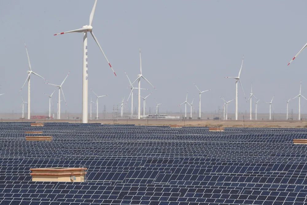 高效哈密154座新能源场站实现全景信息监控