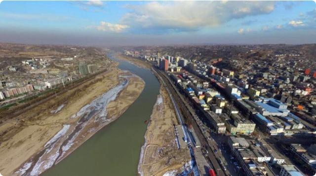 山西忻州"最独特"的县城,和陕西府谷县城隔河相望,拥有钓鱼台