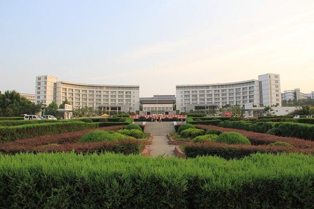 平顶山2020高考成绩_2020年高考,平顶山学校再次超越自我,实现(2)