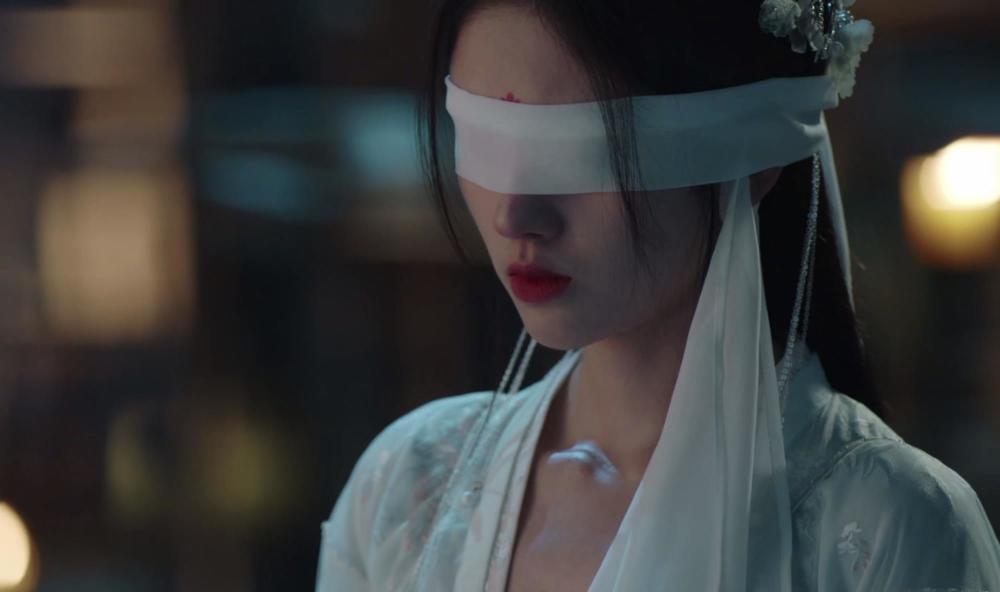尴尬《如意芳霏》鞠婧祎绑架戏又被diss,戴面纱也要露脸?