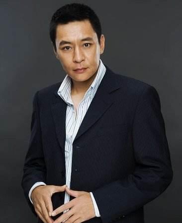 那表演不是白学了吗,挣多少钱才算多呢?这对蒋恺触动很大.