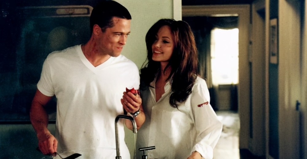 安吉丽娜·朱莉等人主演的喜剧动作类电影,讲述一对夫妇特工效命两个