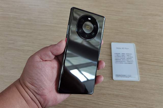 华为mate40 pro 难买是因为停产?李小龙回应:还早呢