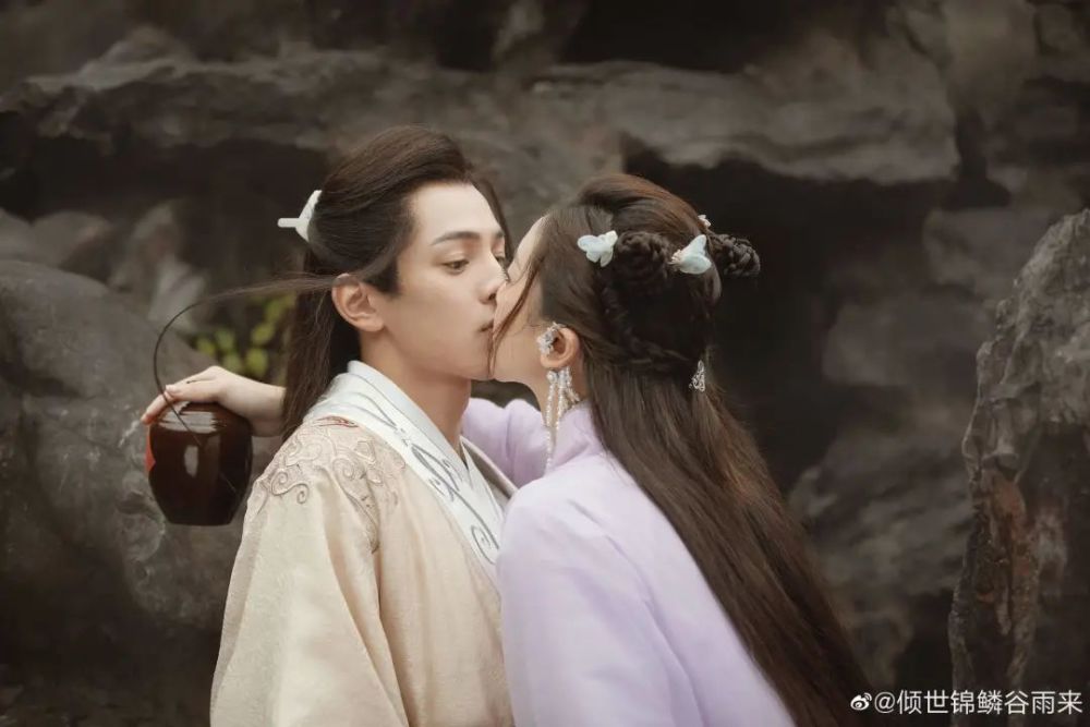 《倾世锦鳞谷雨来》何花,王润泽演绎人龙禁忌之恋,又虐又甜!_腾讯新闻