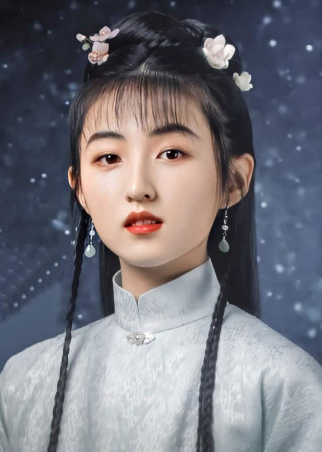 张子枫古装造型亮相可爱有余而魅力不足终于明白她的短板了